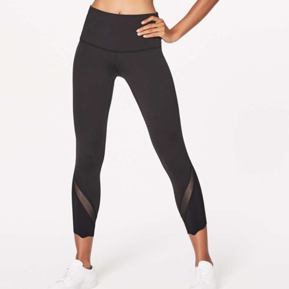 Lululemon Wunder Under Crop II (Special Edition) *Scallop 23"